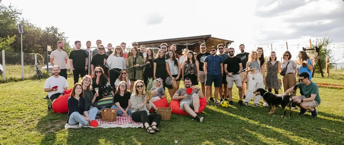 The whole Wolfpack Digital team together outdoors
